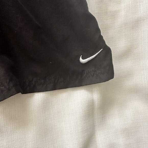 Nike Men's Black Athletic Running Jogging Shorts With Slash Pockets Size L - Picture 3 of 6